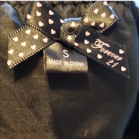 ❤️ 2/$25 … 2 small strapless dresses - Picture 8 of 9